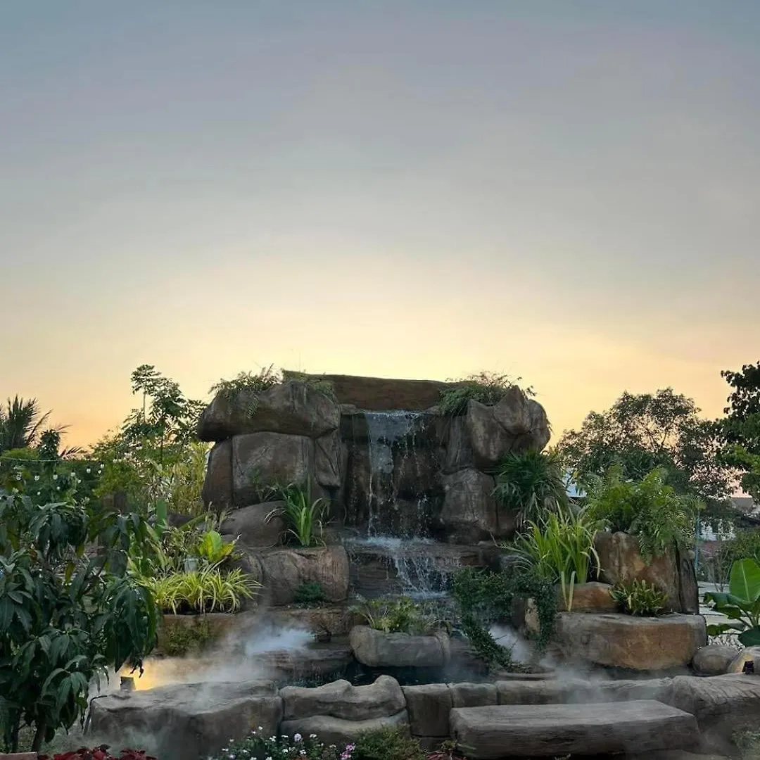** Hotel Siriphone Guesthouse & Restaurants Luang Prabang Laos
