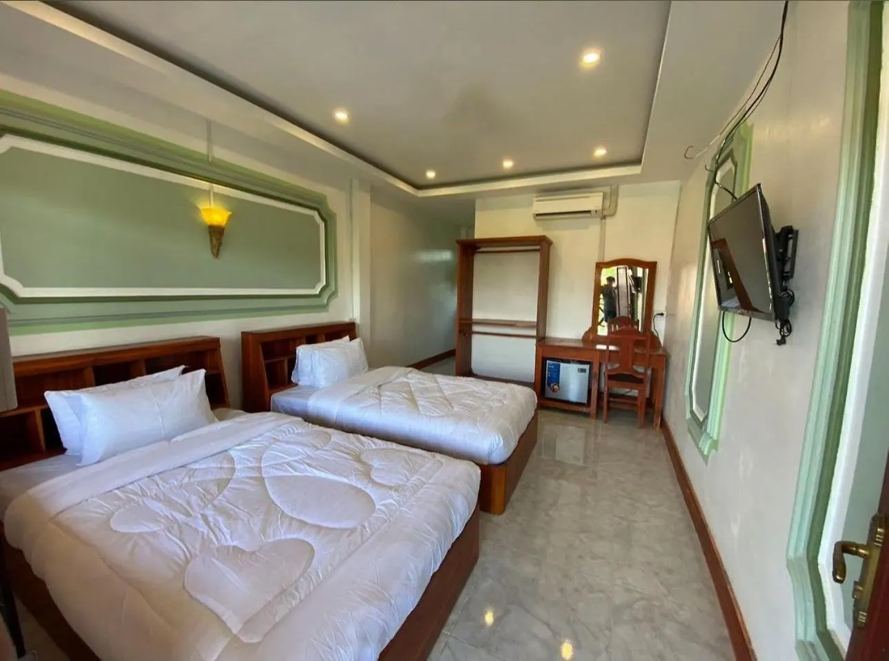 Siriphone Guesthouse & Restaurants Luang Prabang Hotel