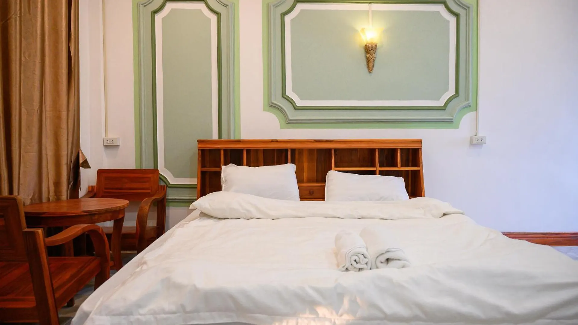 Siriphone Guesthouse & Restaurants Luang Prabang Hotel