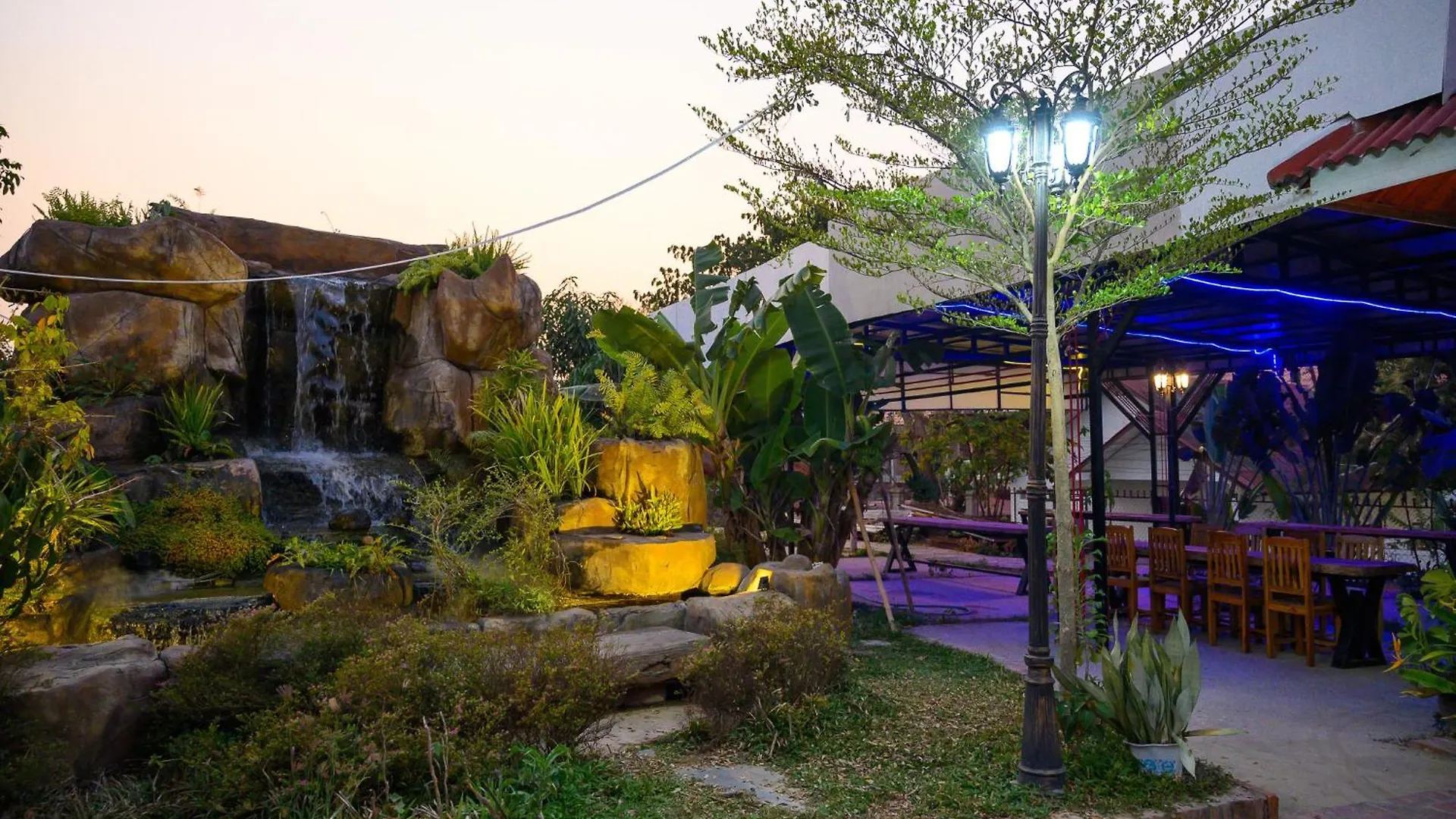 Siriphone Guesthouse & Restaurants Luang Prabang