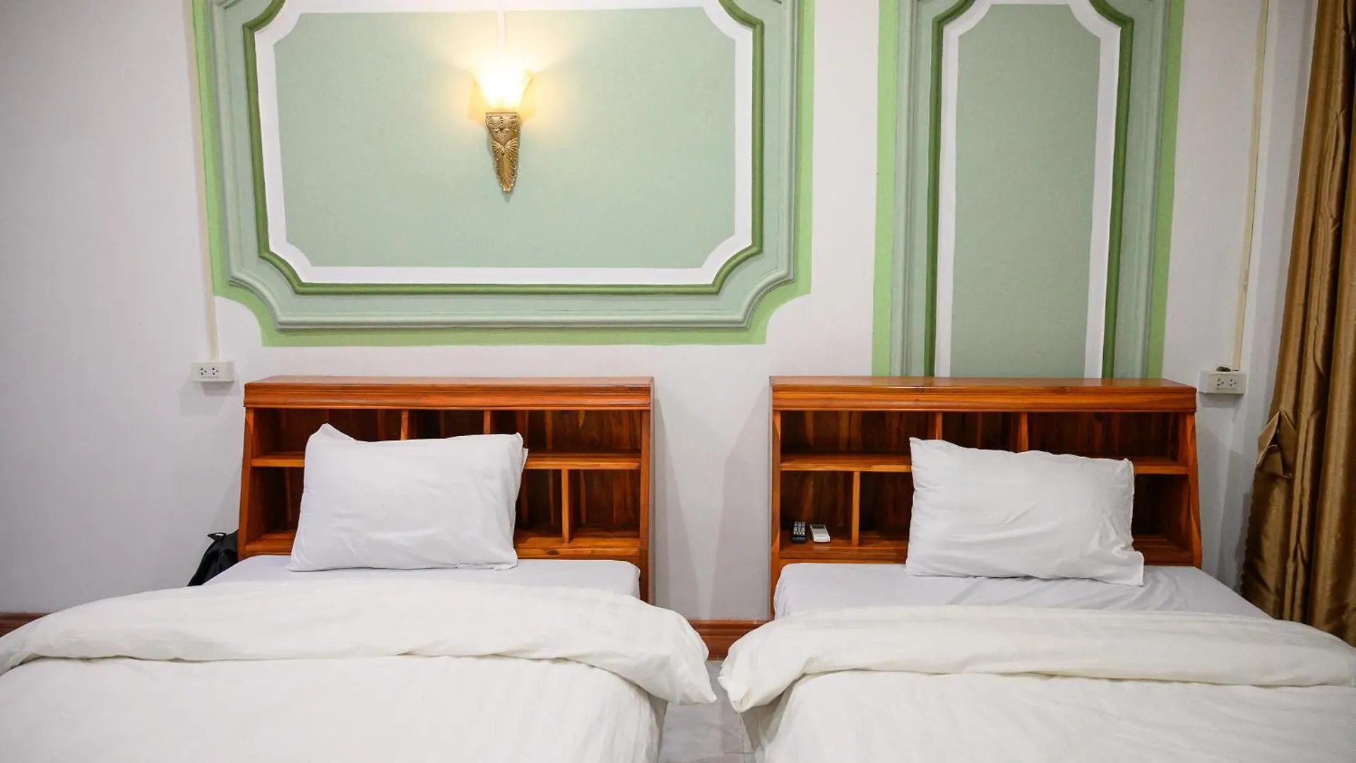 ** Hotel Siriphone Guesthouse & Restaurants Luang Prabang Laos